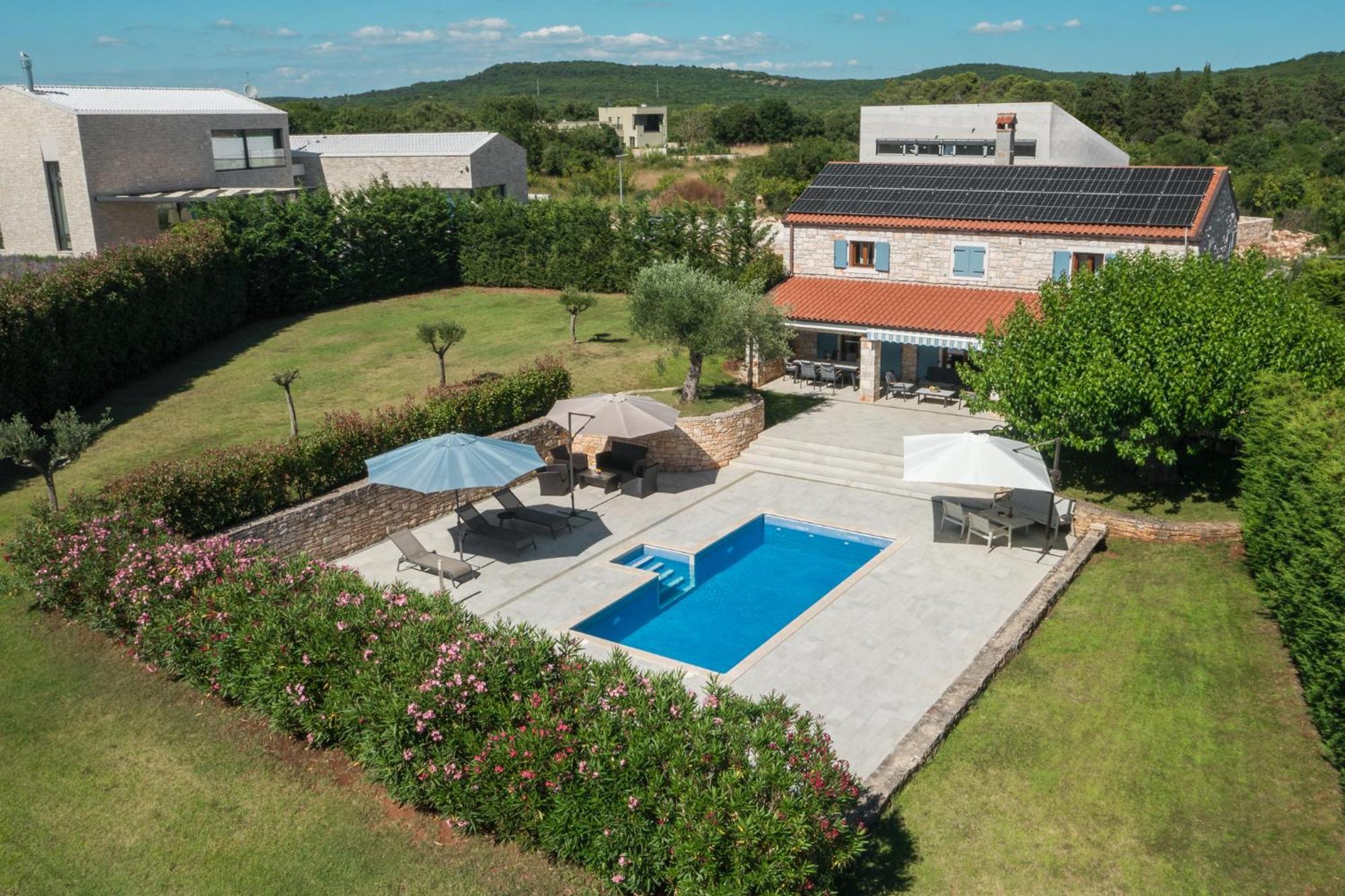 Mon Perin Castrum - House Of Nice Memories Bale Exterior foto